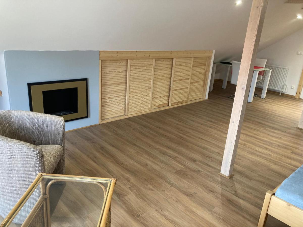 Dum U Lipky Appartement Světlá nad Sázavou Buitenkant foto